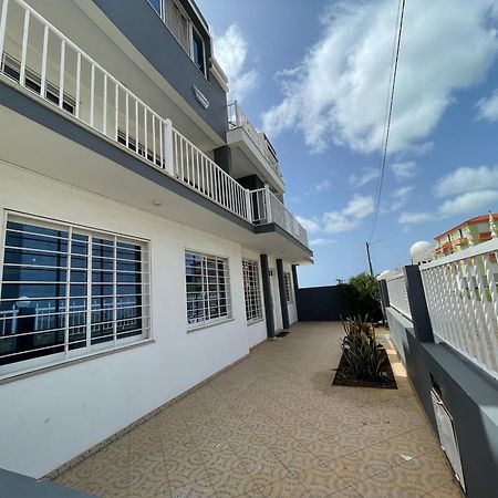 Villa Residencial Eunice ปรายา ภายนอก รูปภาพ