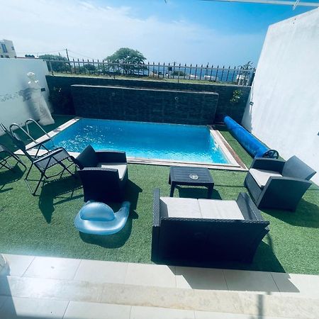 Villa Residencial Eunice ปรายา ภายนอก รูปภาพ
