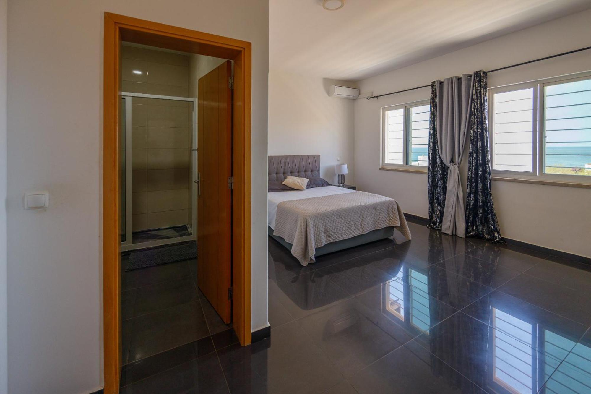 Villa Residencial Eunice ปรายา ภายนอก รูปภาพ